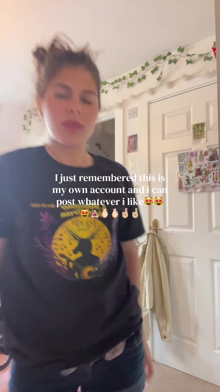 @𝐌𝐢𝐥𝐚 🪷🌛