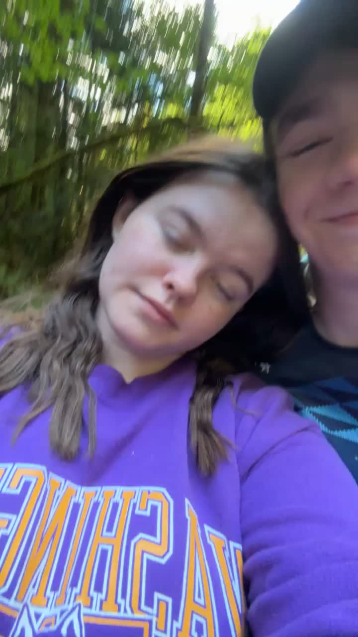 @lilyyyrrosee