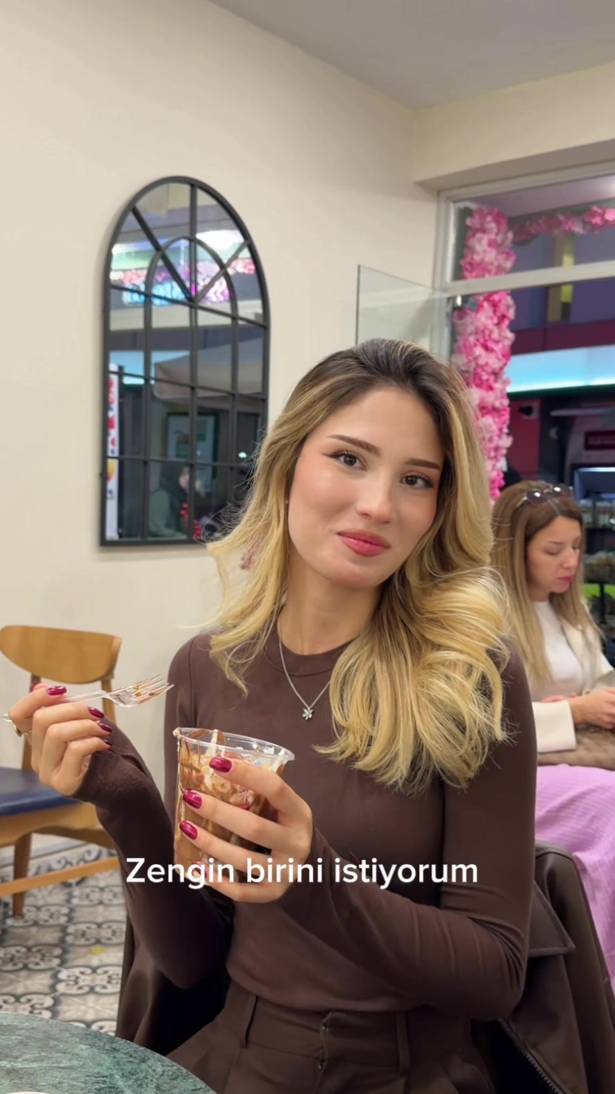 @ayparca_jeyhunova
