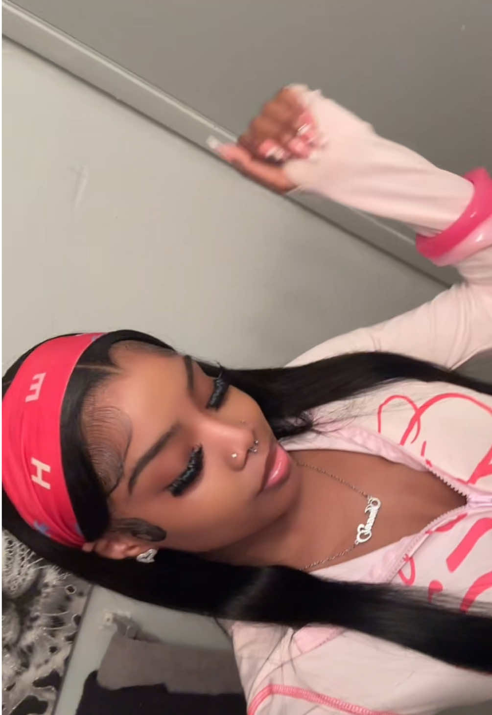 @𝐈'𝐦𝐚𝐧𝐢