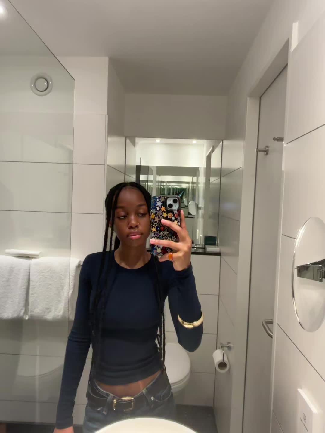 @zoethebat