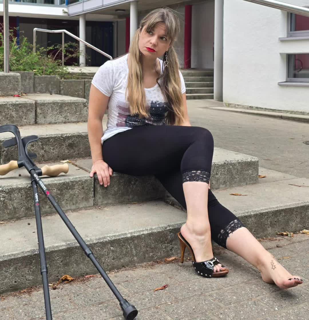 @Sabrina Stern