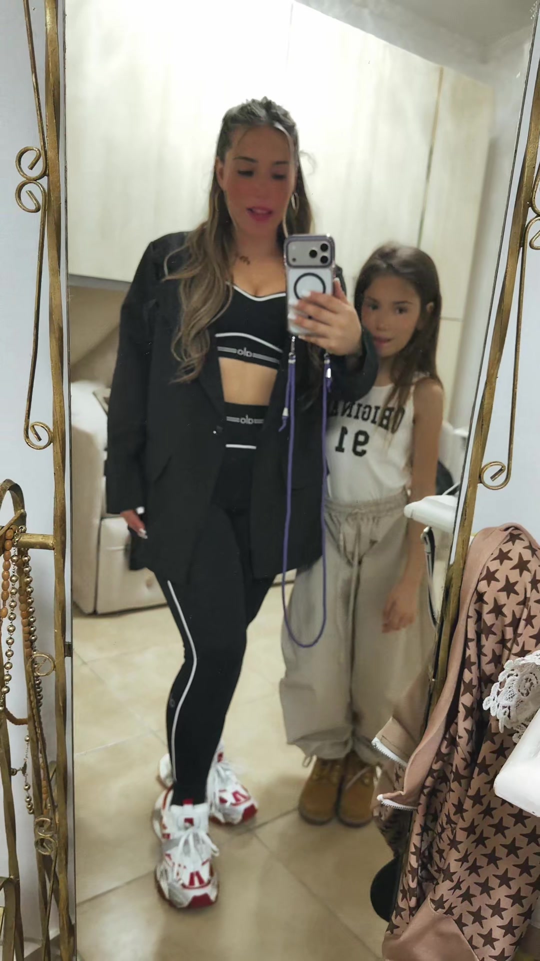 @Veronica