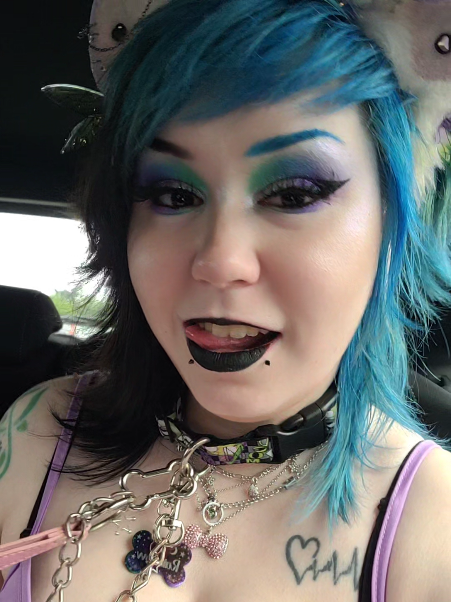 @Rainbow🏳️🌈Artist/Streamer🍃