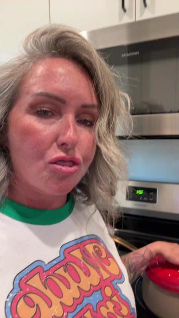 @jennunscripted
