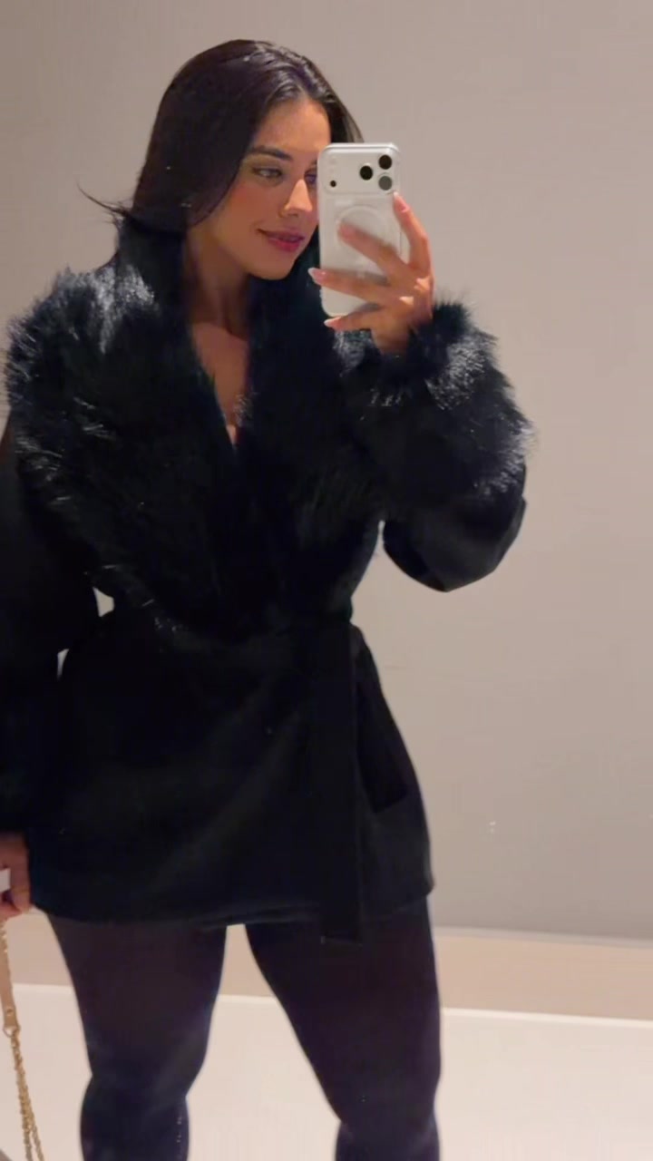 @Janaína