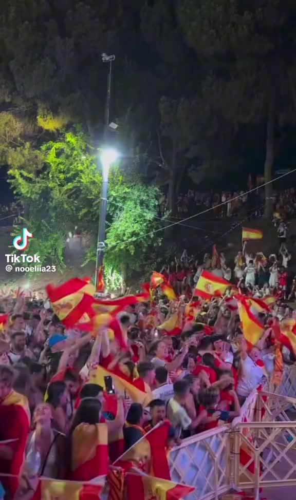 @kalpana basnet 🇦🇱🇬🇷🇪🇦