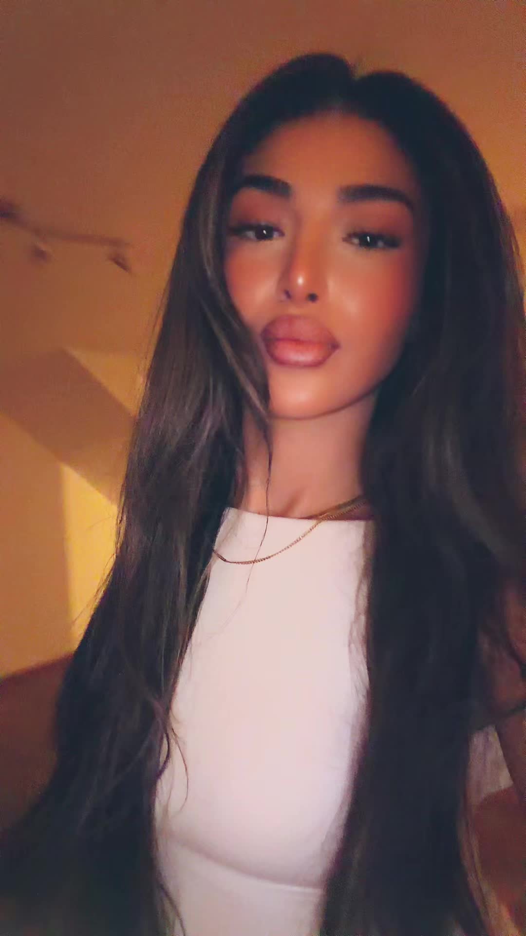 @H A K I