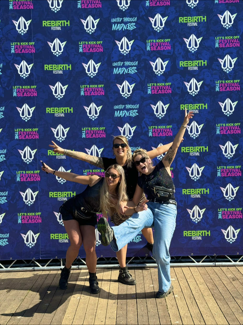 @N A O M I ❤️🔥