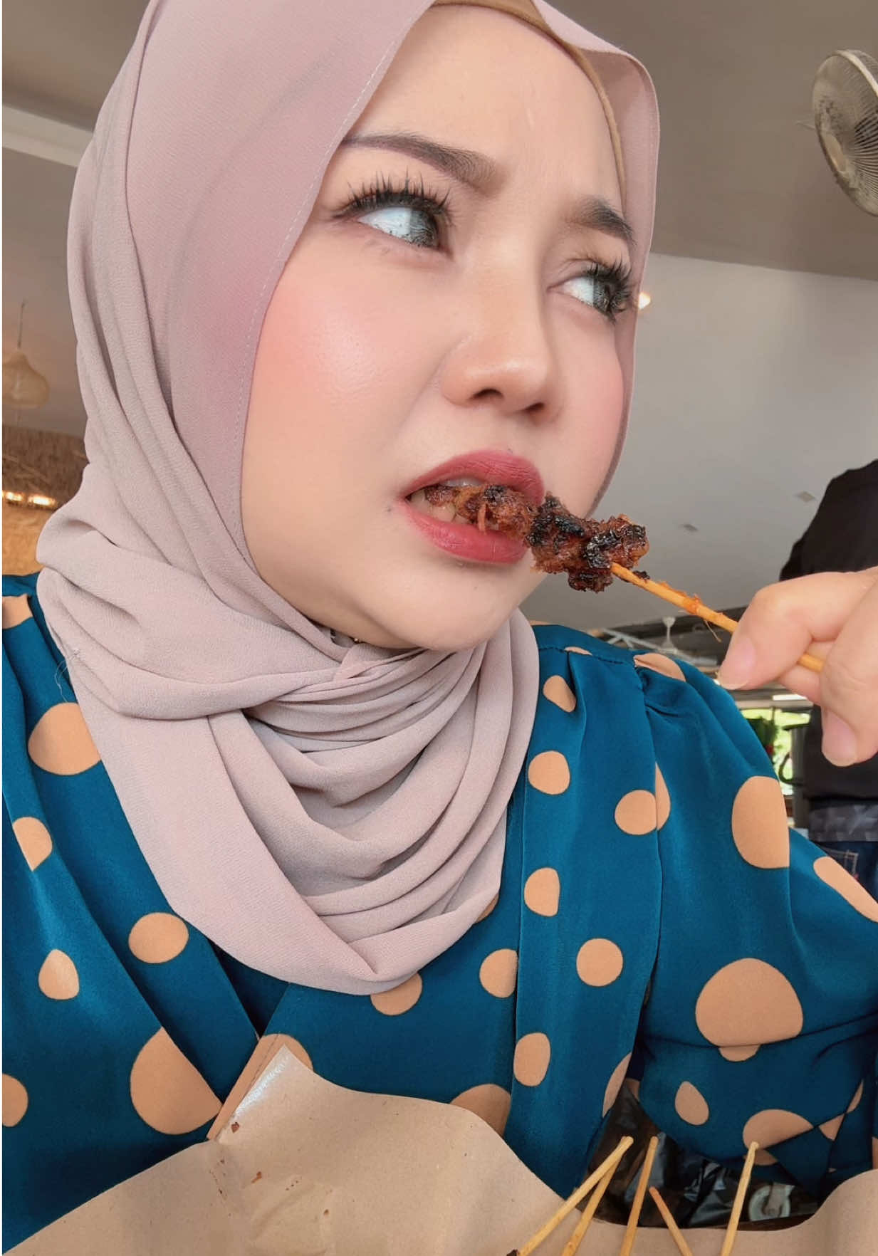 @๐จ๐พ๐ผ๐๐ฒ๐ฎ๐ฉ๐ช๐ฒ๐๐ช