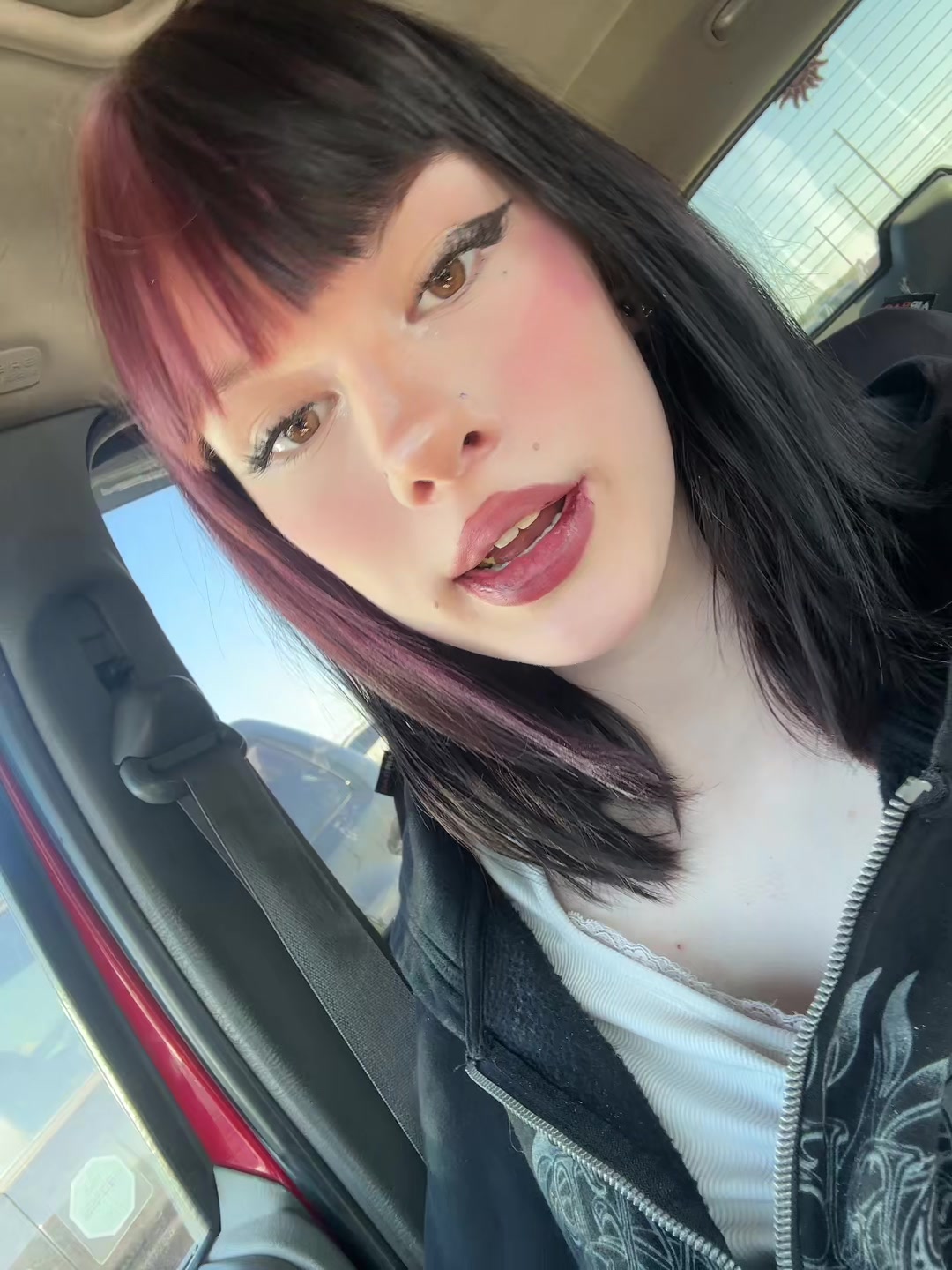 @ᴸⁱˡˡʸ