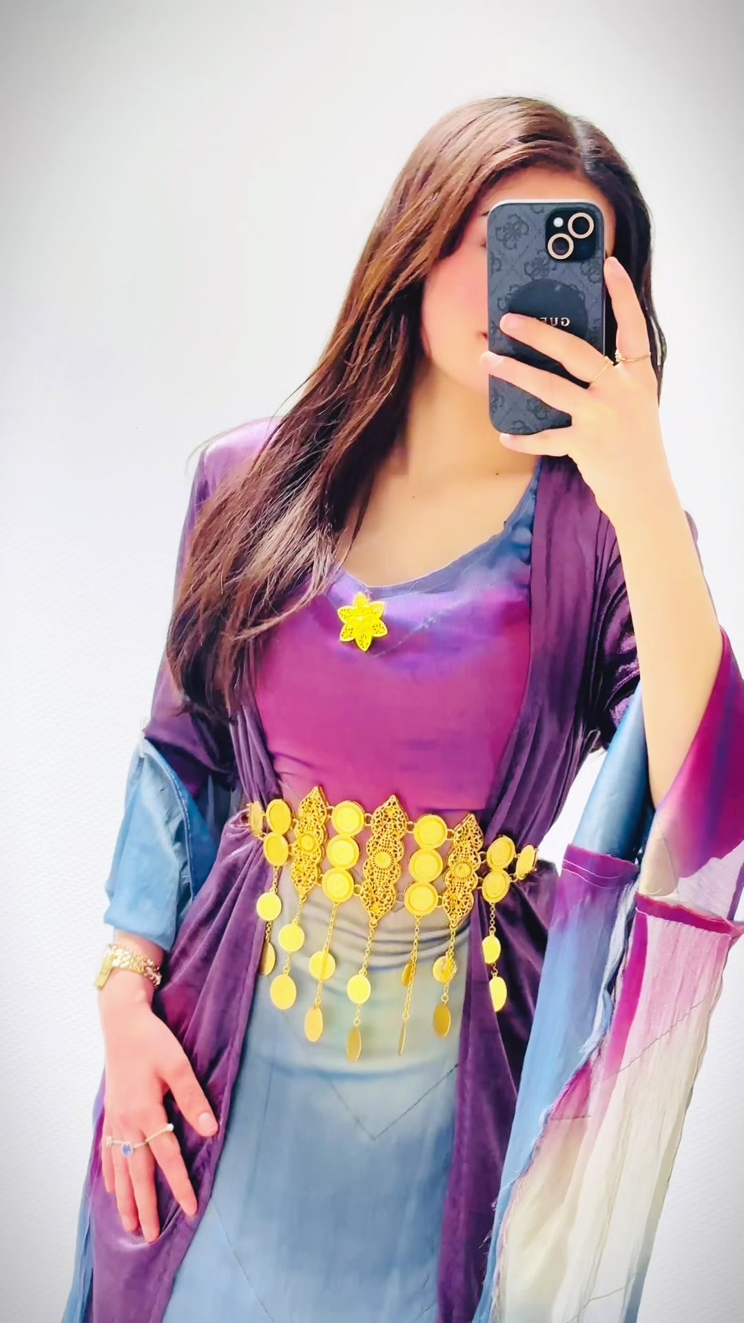@Ayosh_Couture