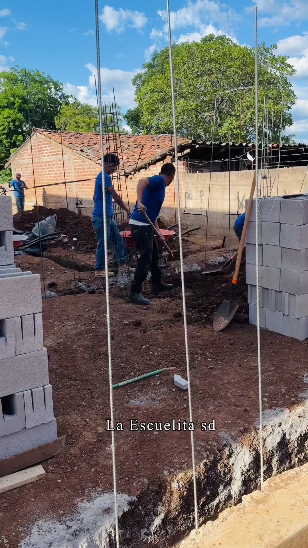 @Laescuelitasd_Oficial