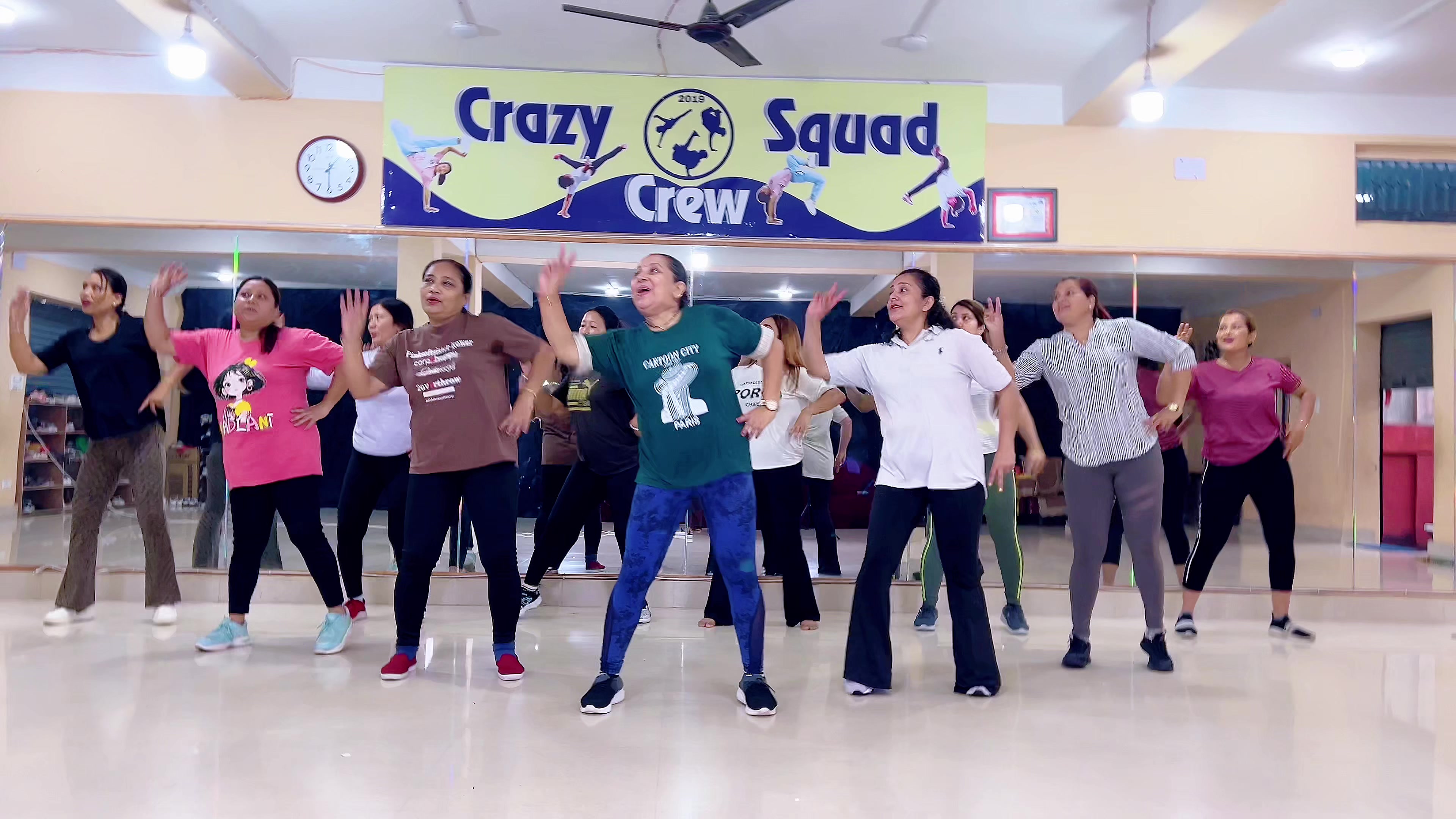 @Crazy Squad Crew