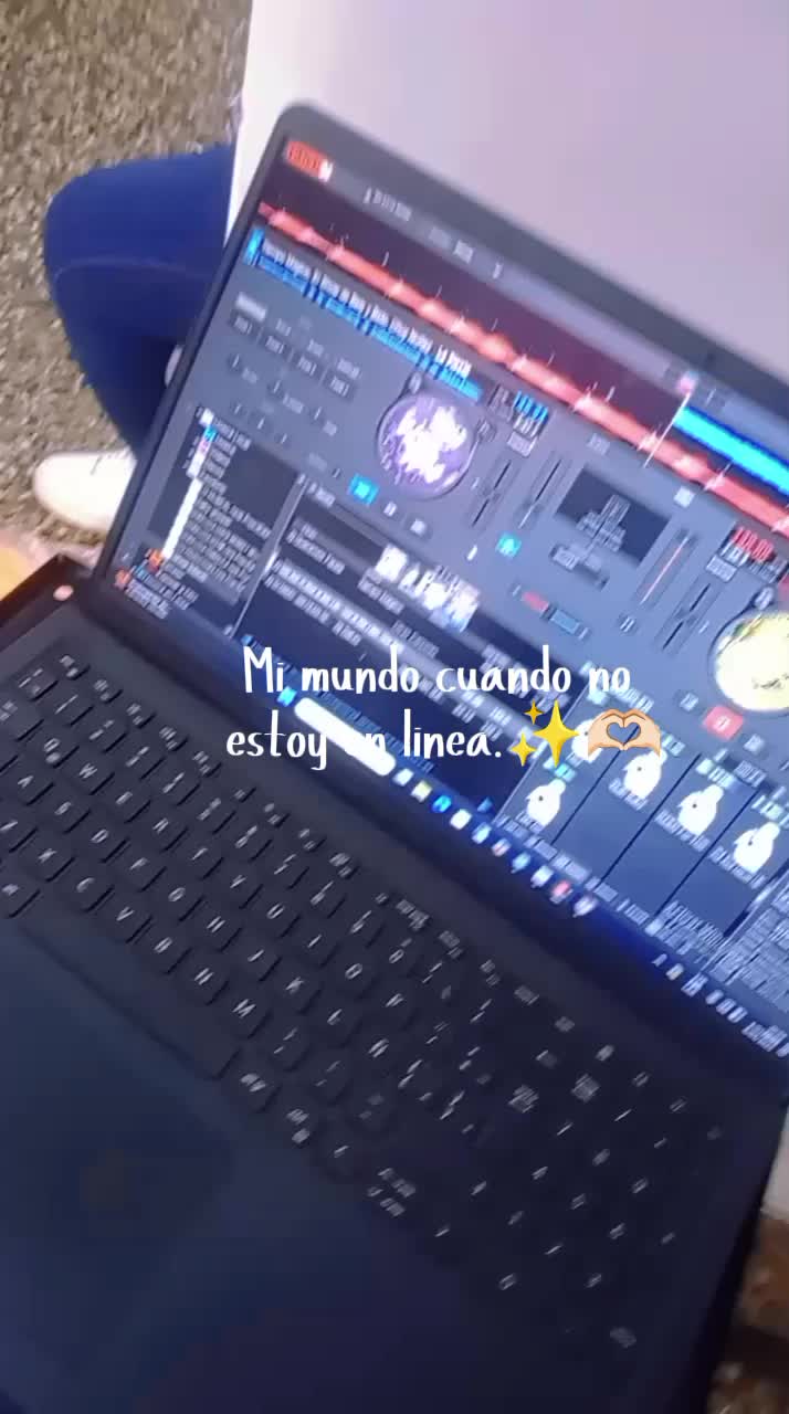 @𝓒𝓪𝓻𝓸𝓵𝓲𝓷𝓪💛❤️