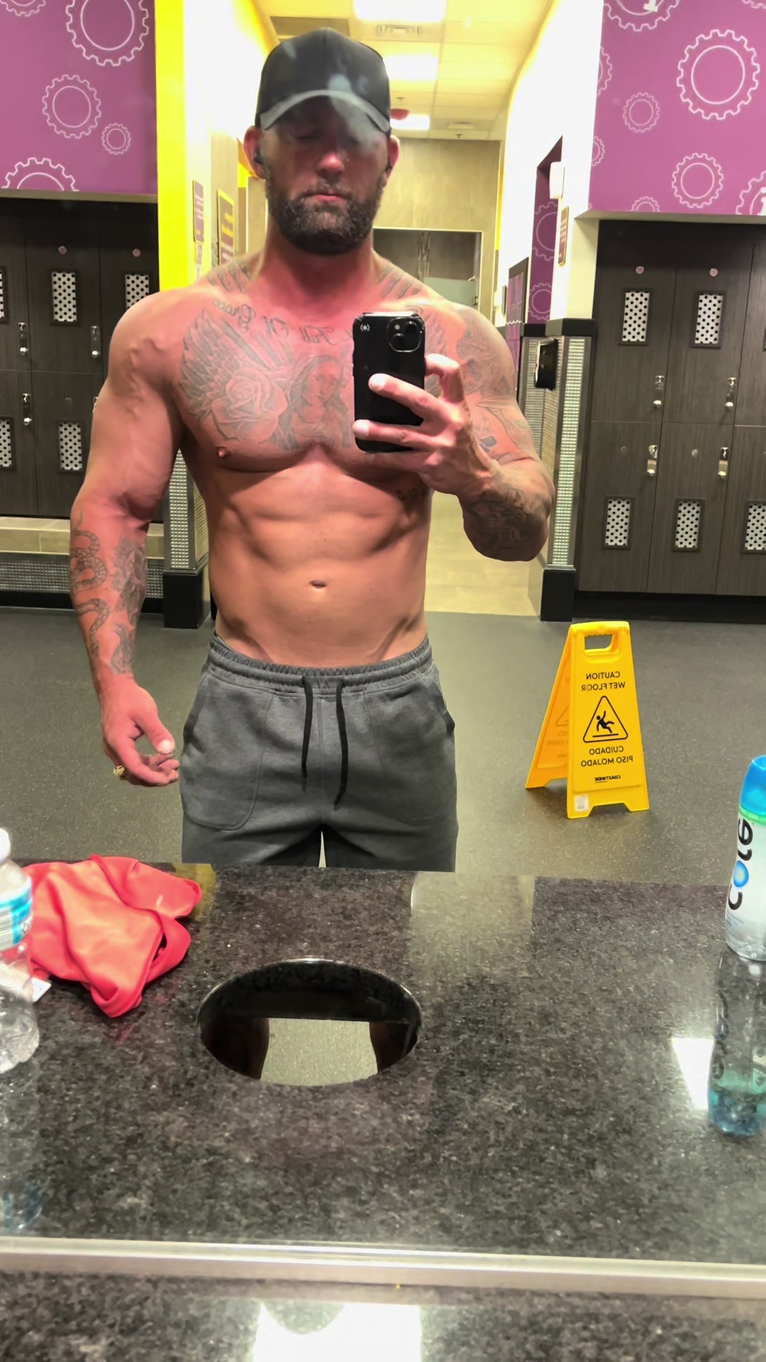 @richieswollerton
