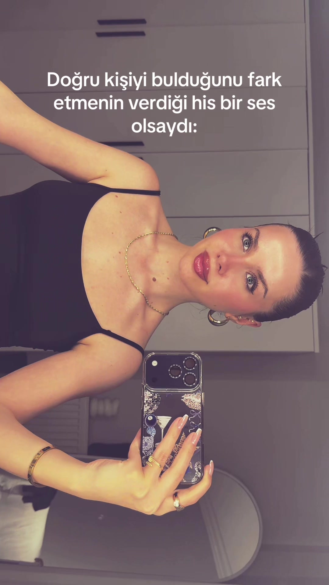 @siesamonika