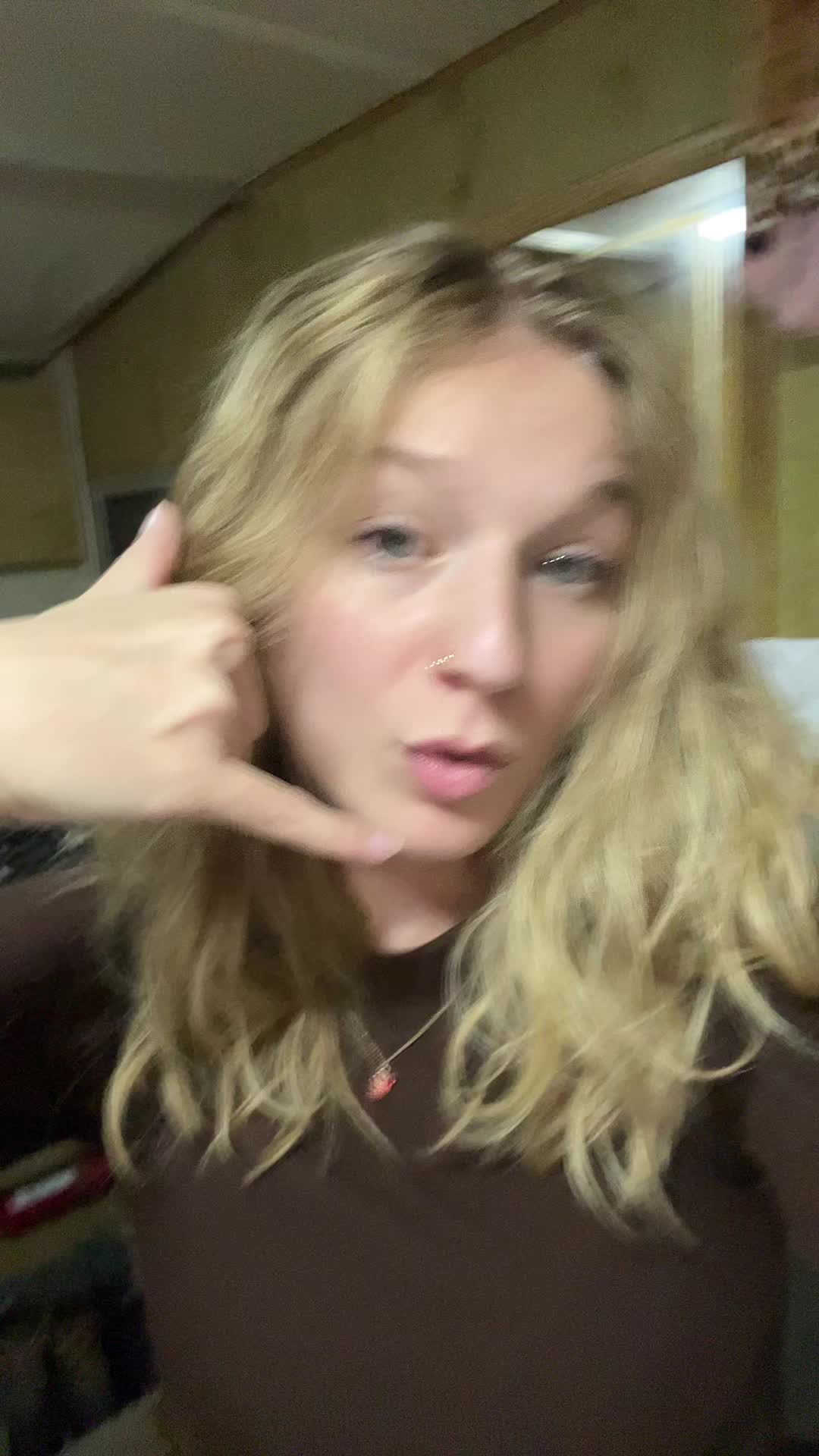 @Emily-Jo