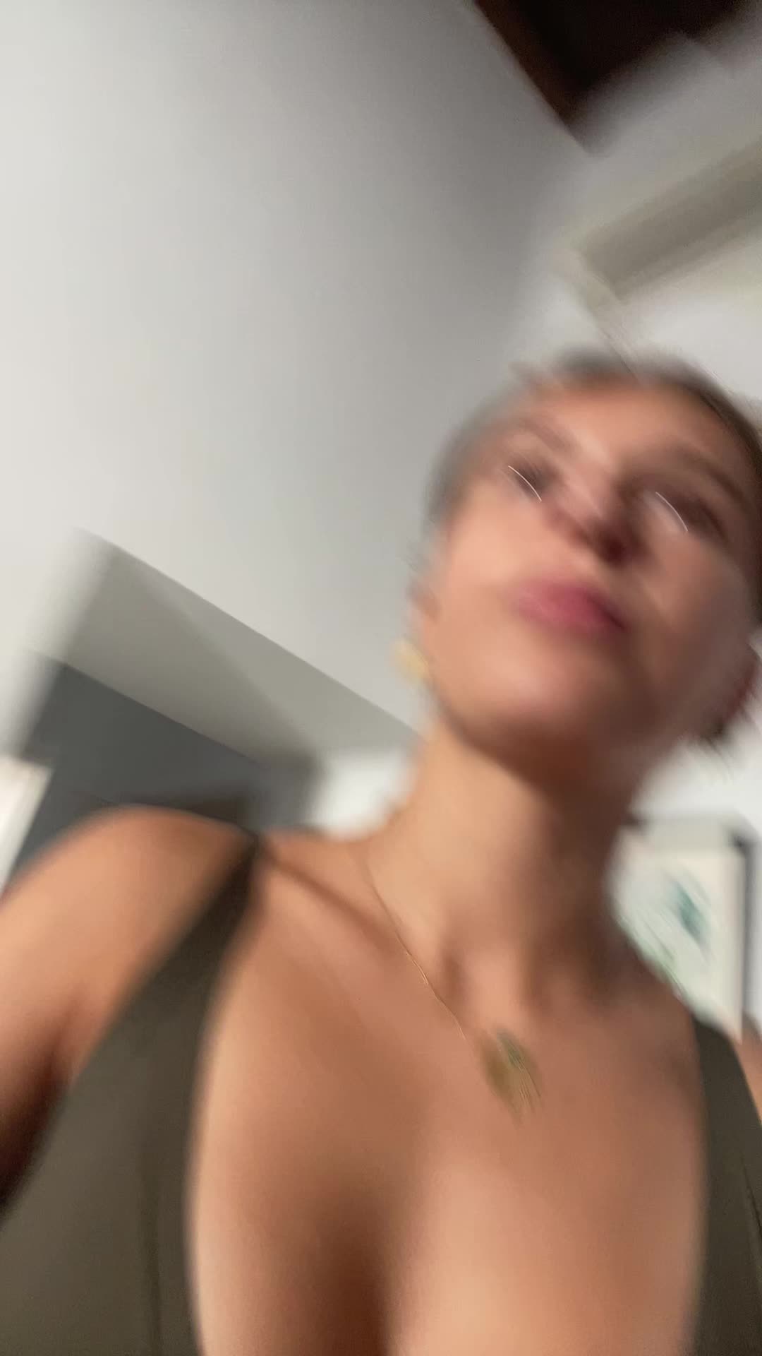 @✰