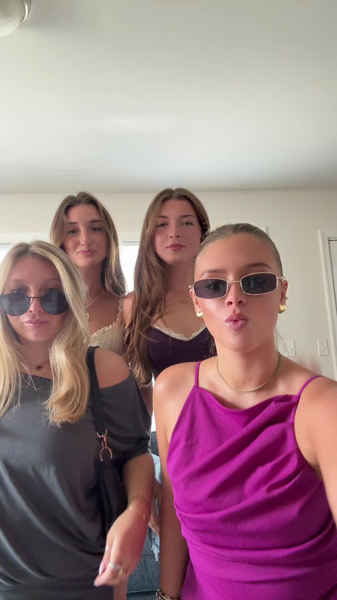 @bella mocarski