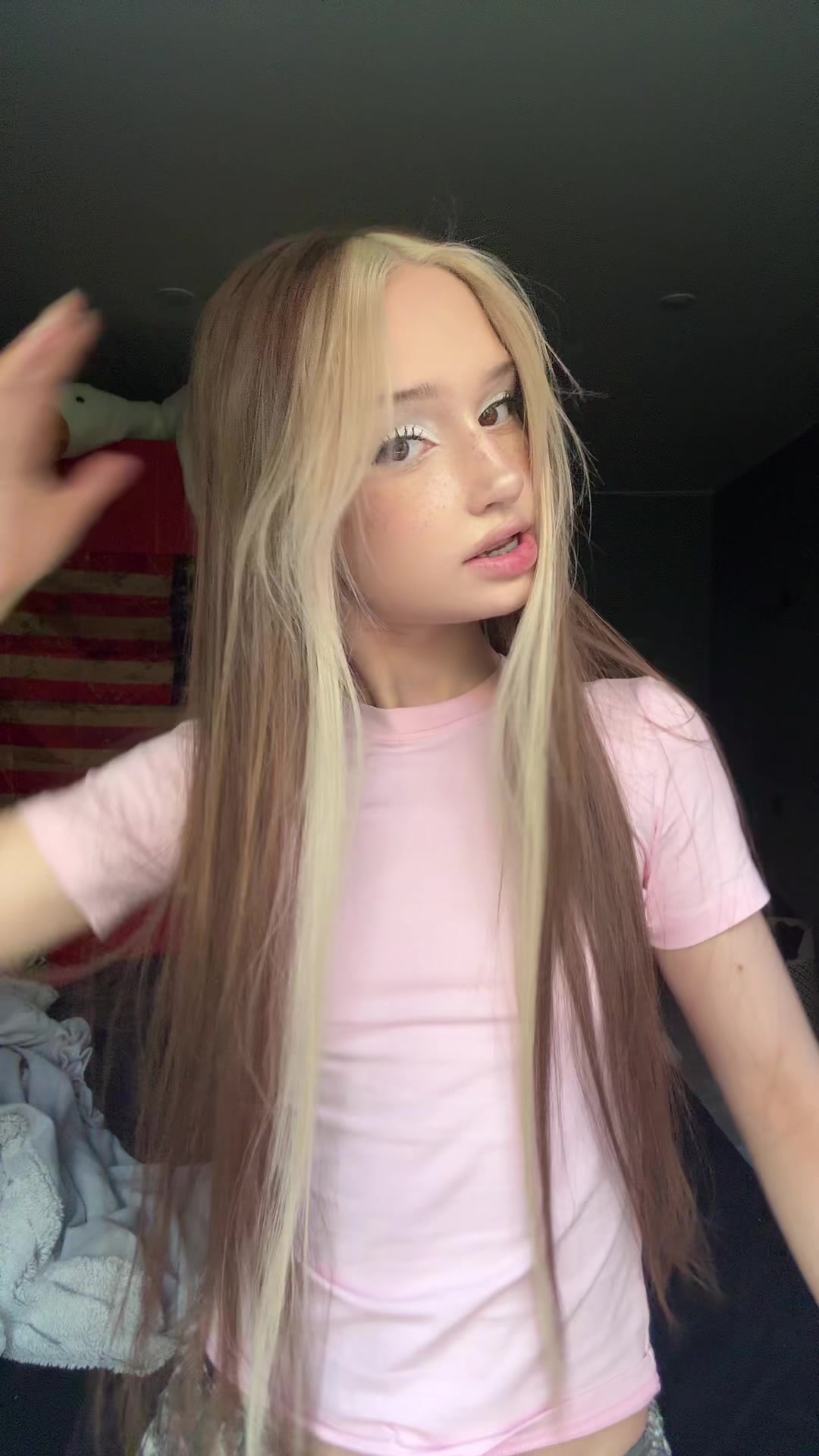 @Пчела