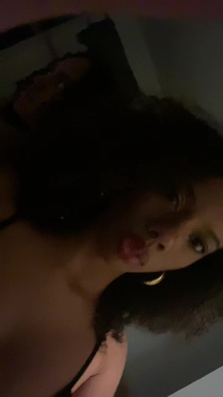 @Naima🫰🏼