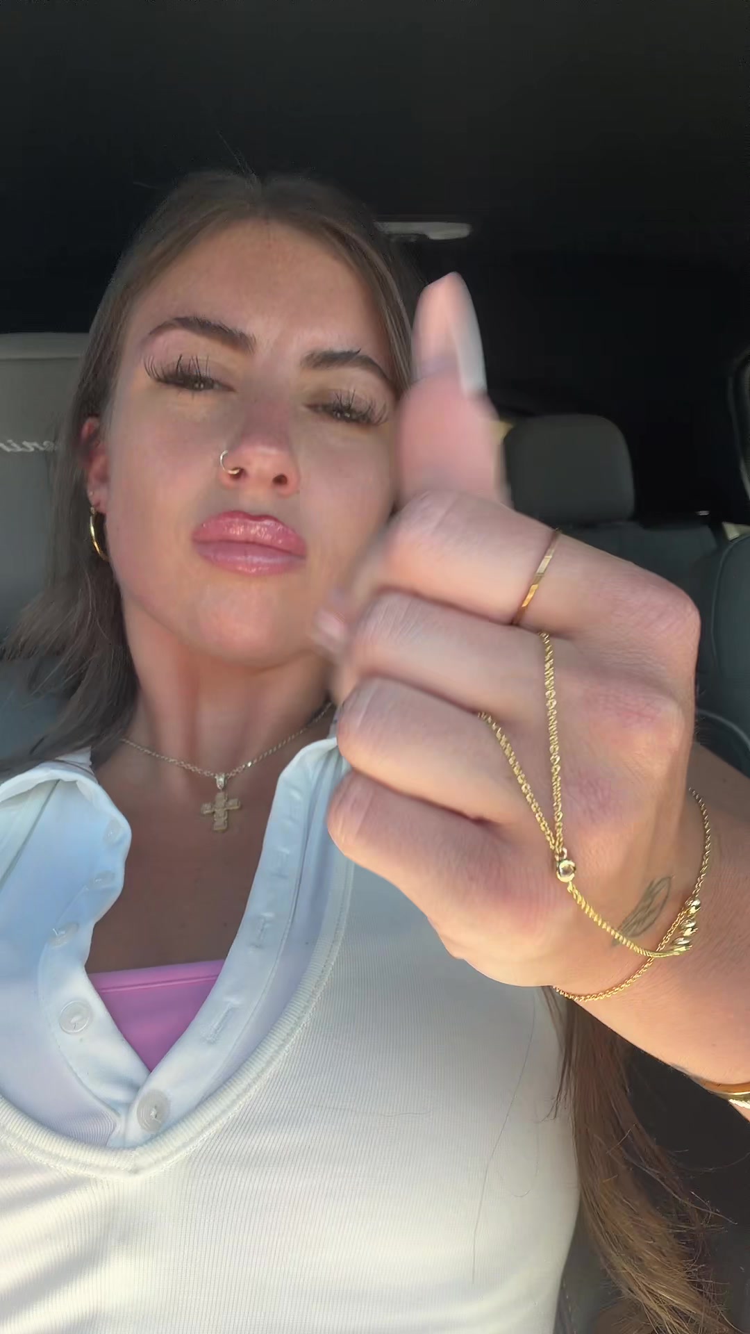 @Emi ⭐️