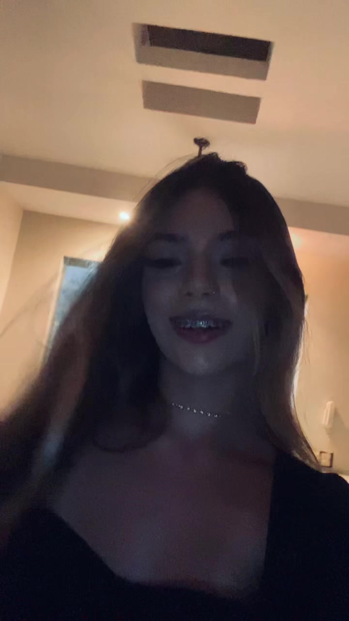 @🏄🏻&zwj;♀️