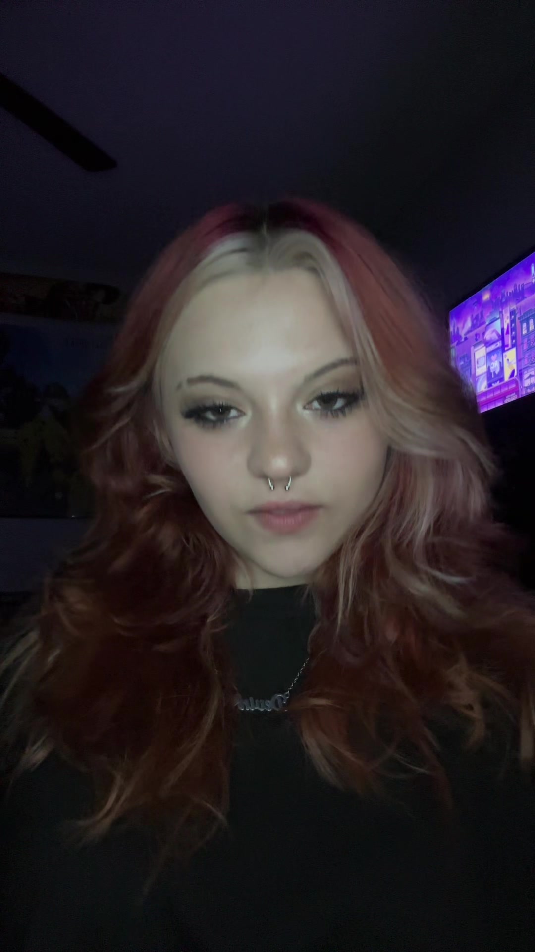 @:3