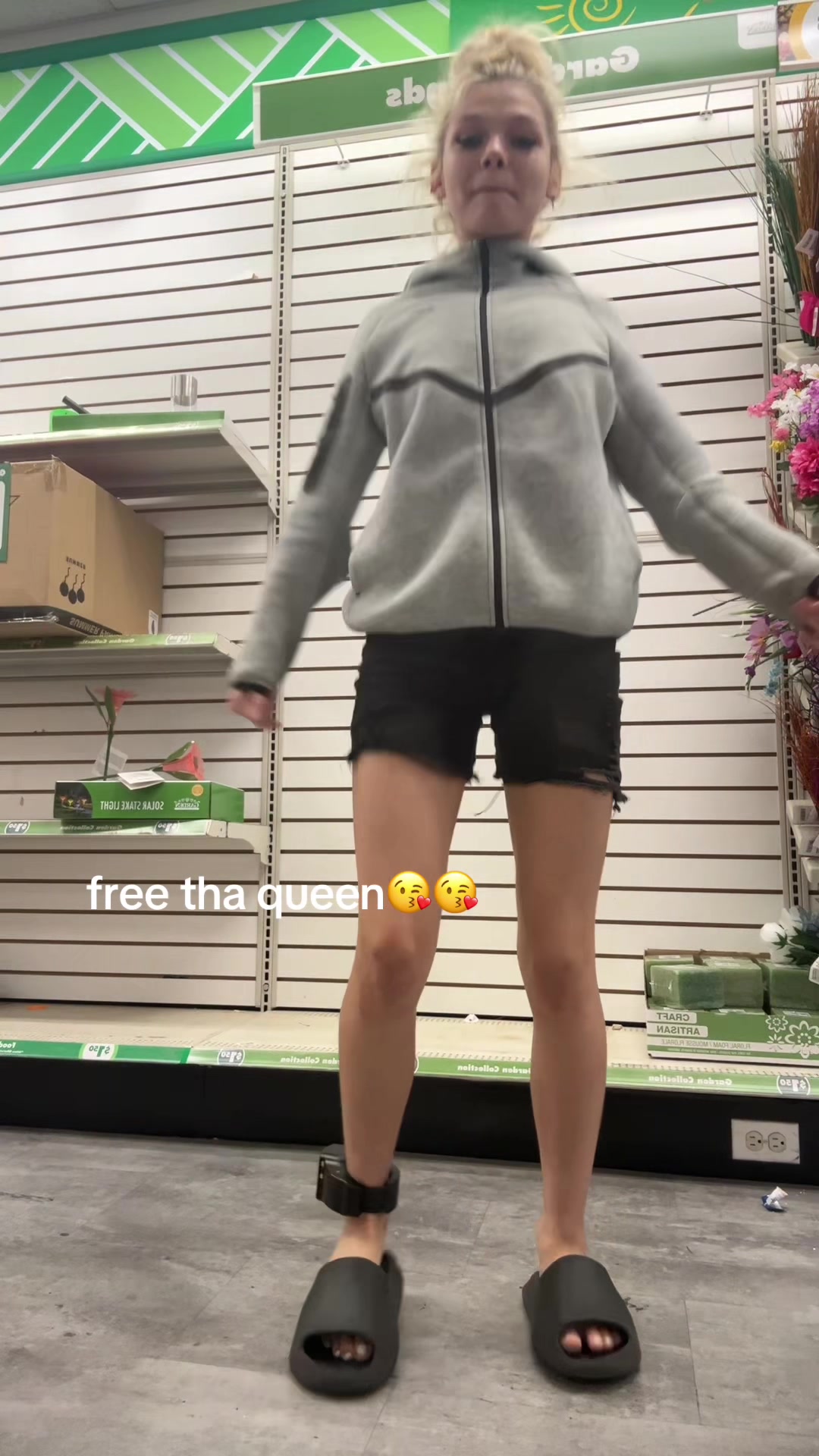 @lucy