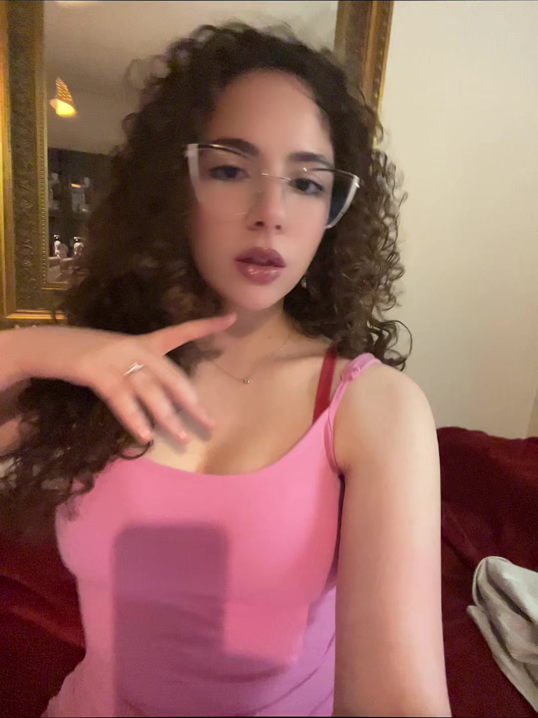 @🦊