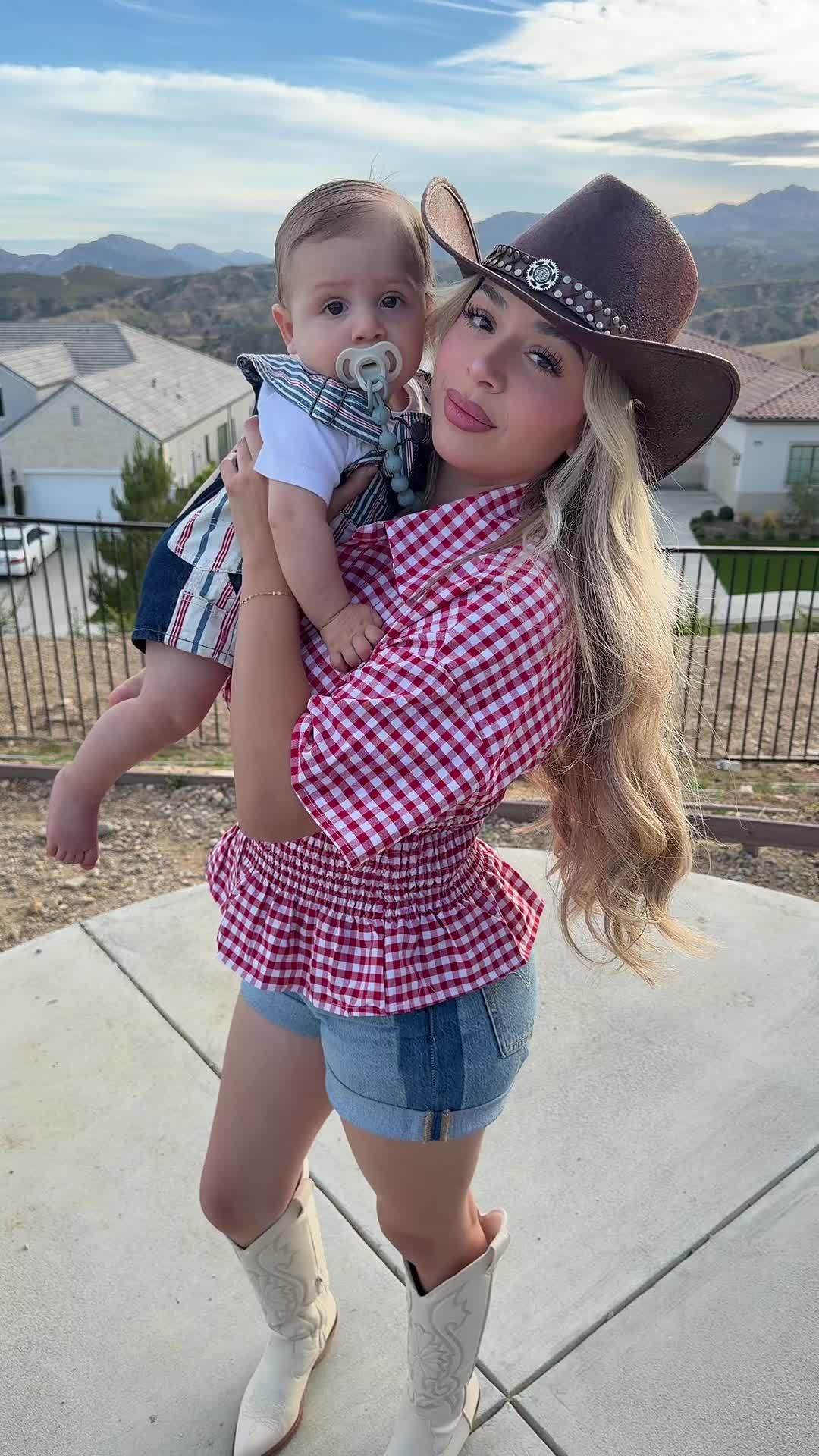 @Britney