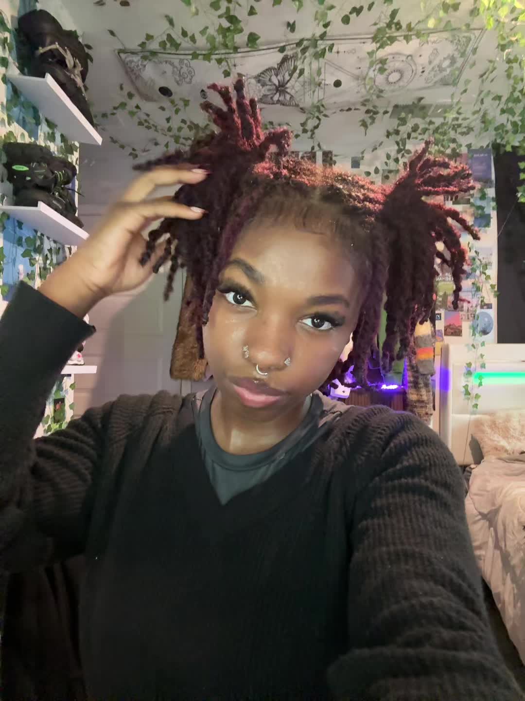 @️