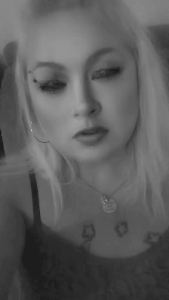 @🔐☮️🦋Amie Hartman🔏🦁
