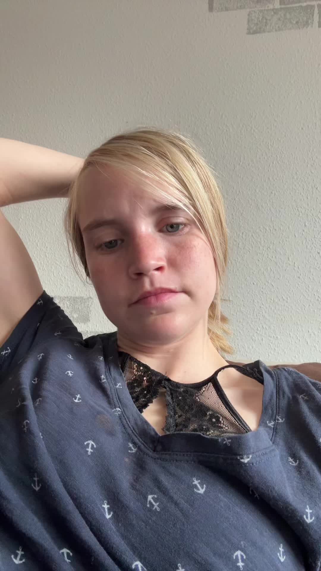 @Sein_mädchen{M}