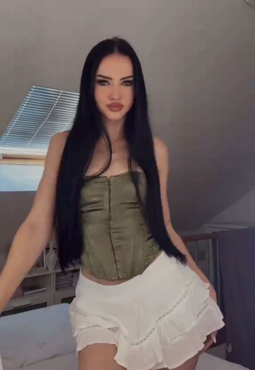 @𝓝