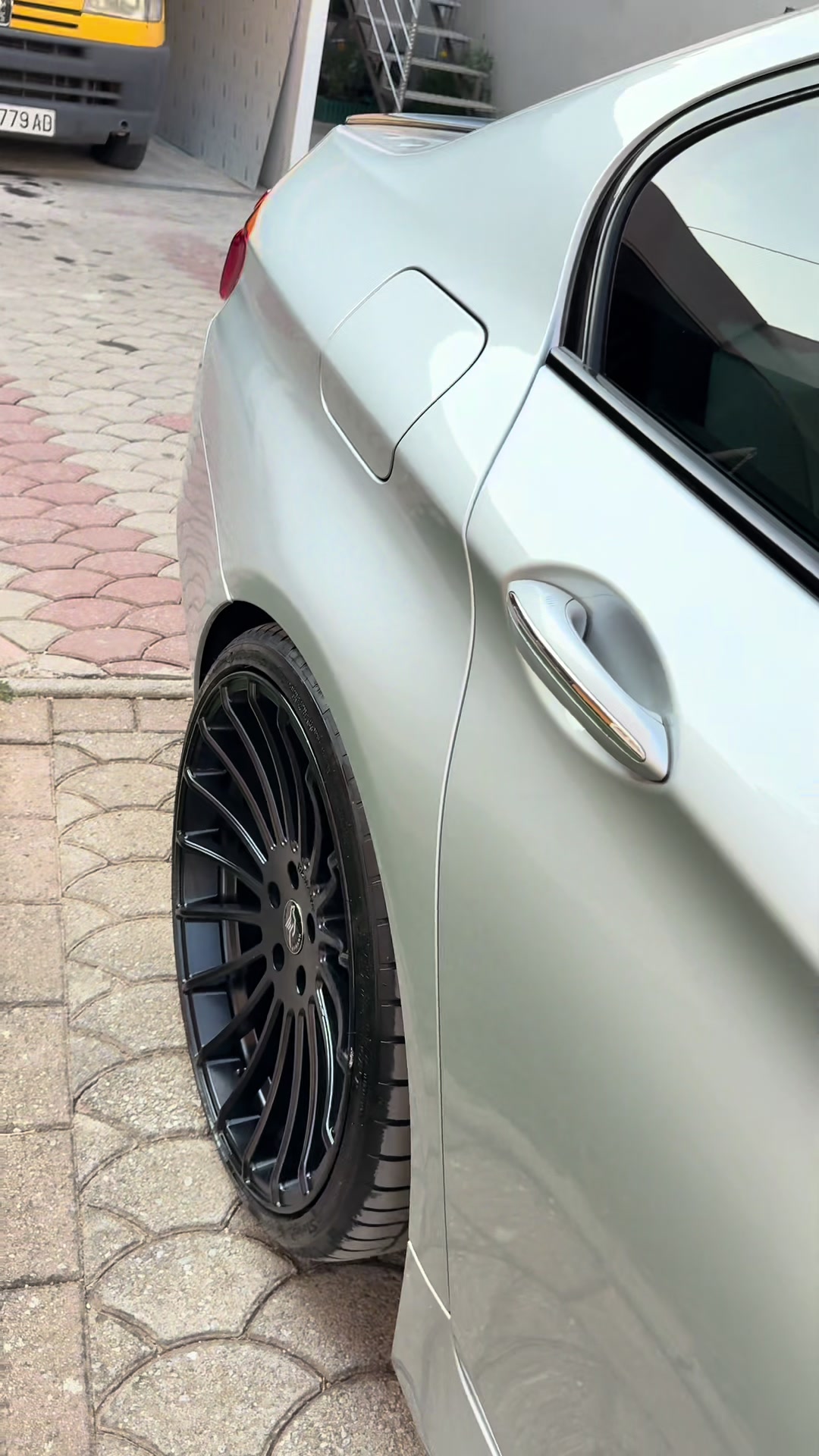 @535D