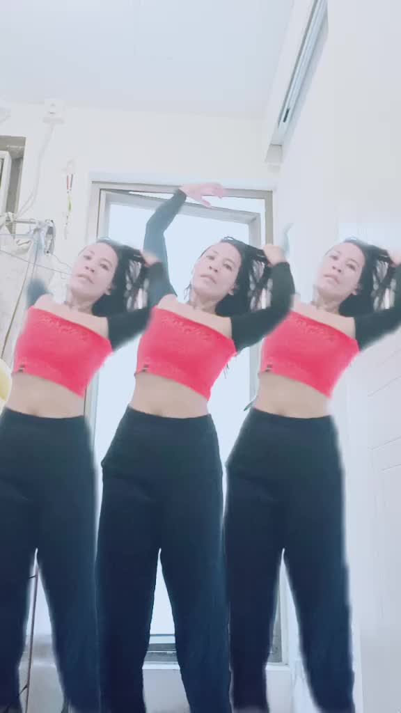 @Brat Lady ๐