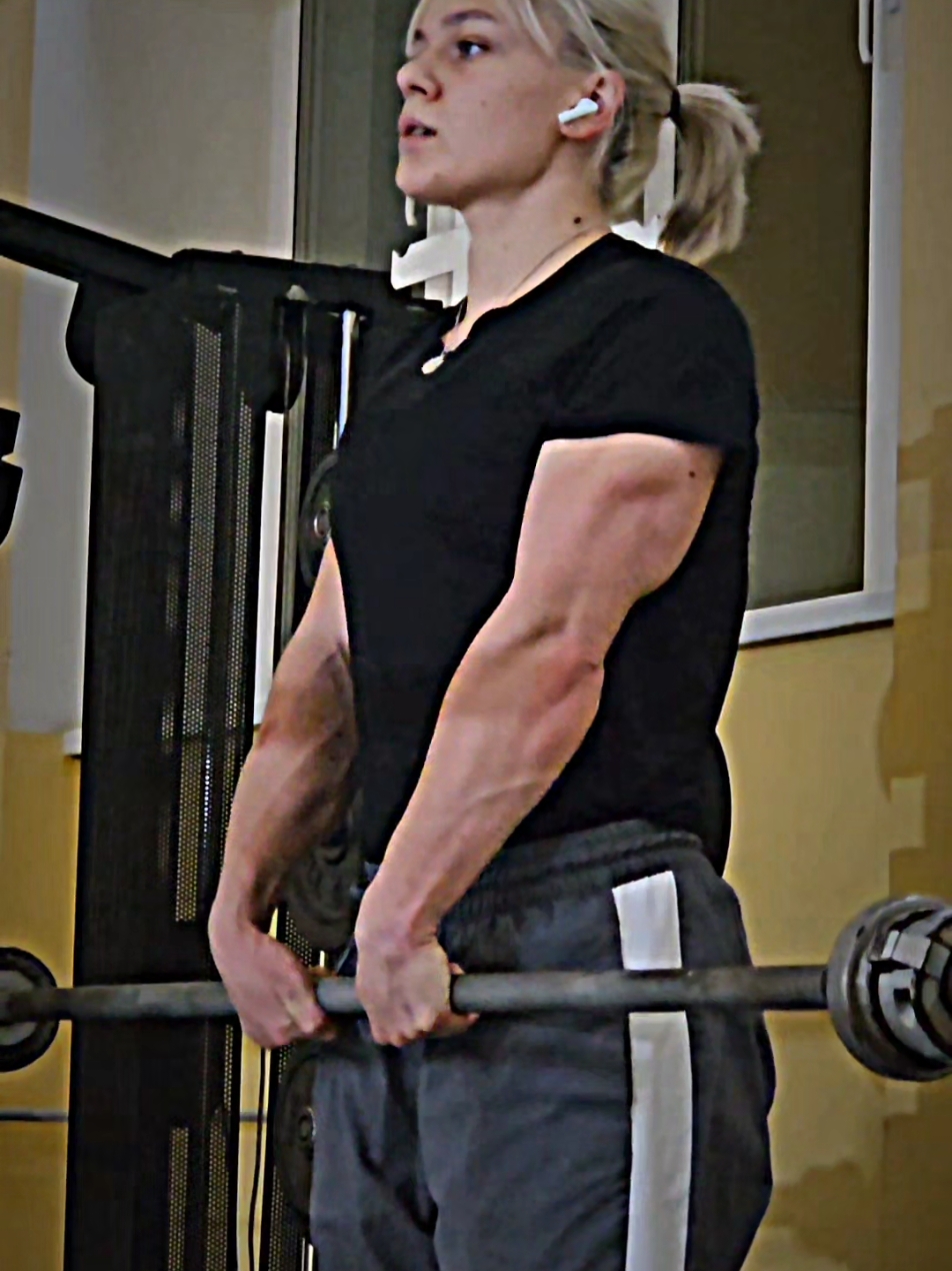 @muscle_blondi