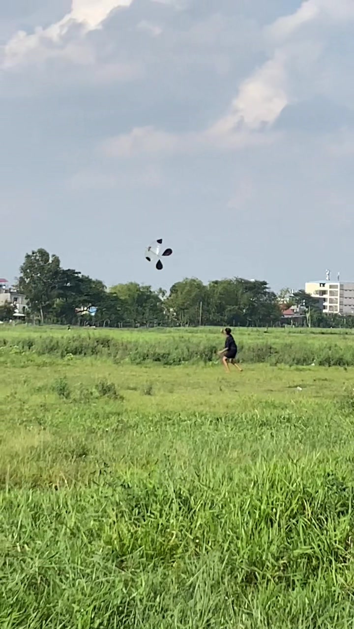 @Thả diều c&ugrave;ng Lợi