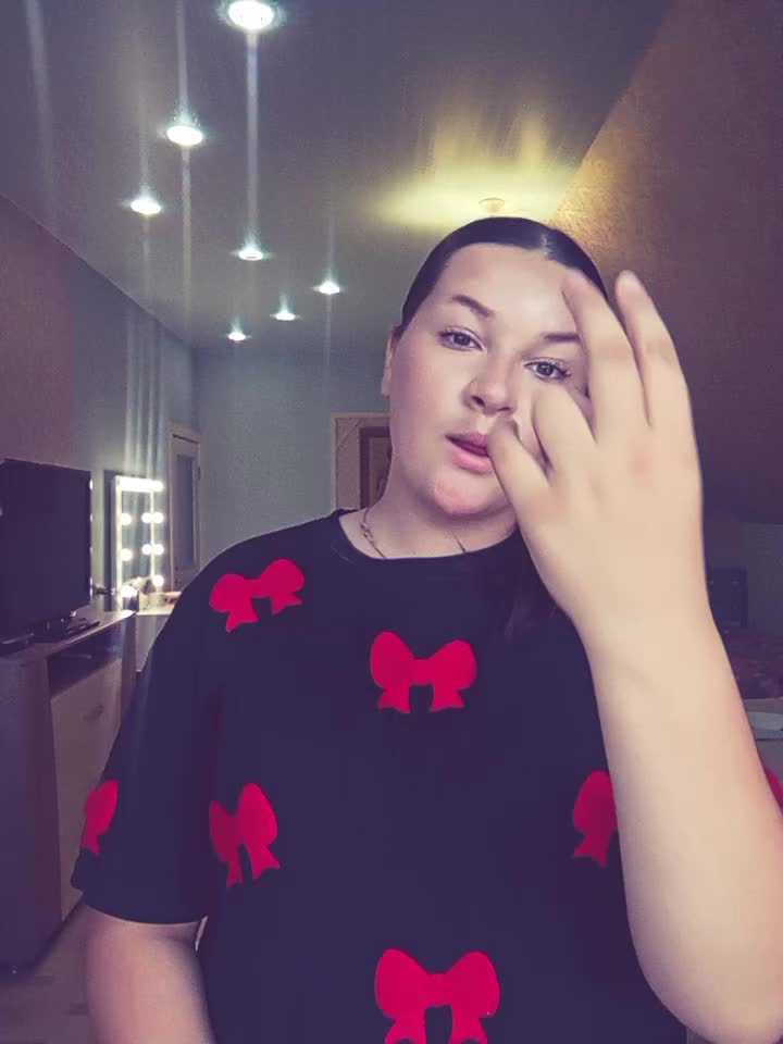 @Anisiia