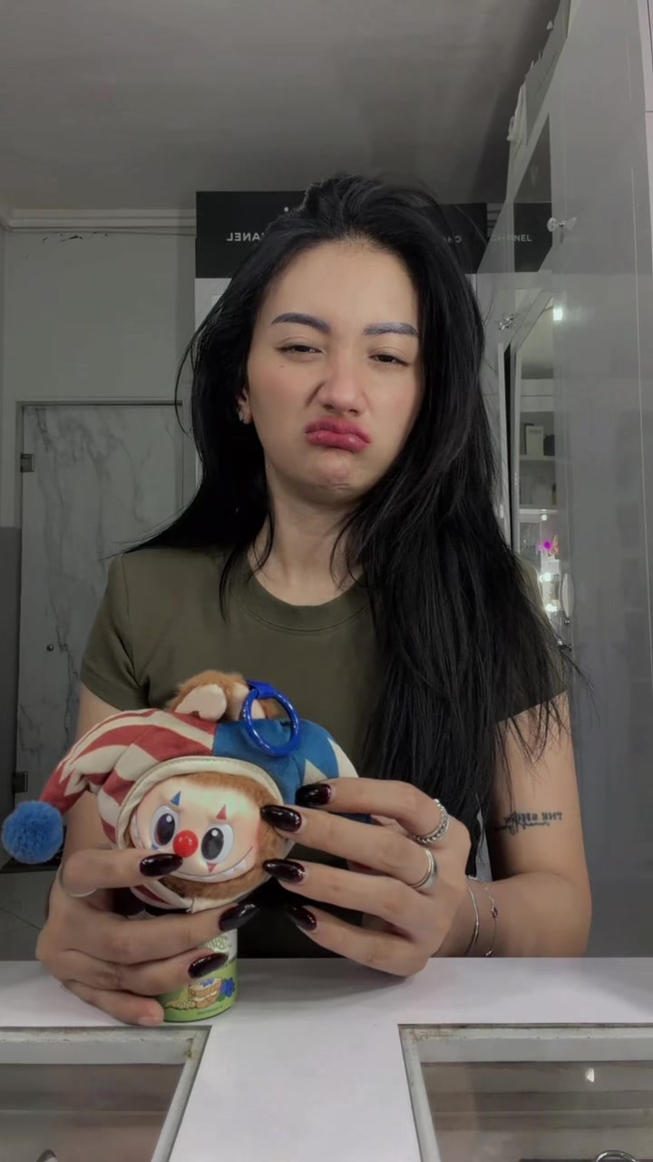 @Noniquennisa
