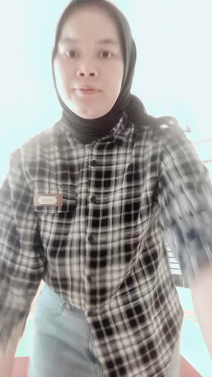 @Shakira putry