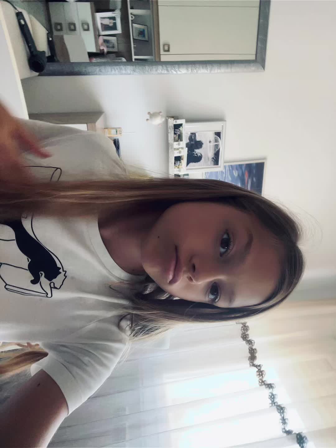 @ℒ𝓊𝒹ℴ𝓋𝒾𝒸𝒶 🌈