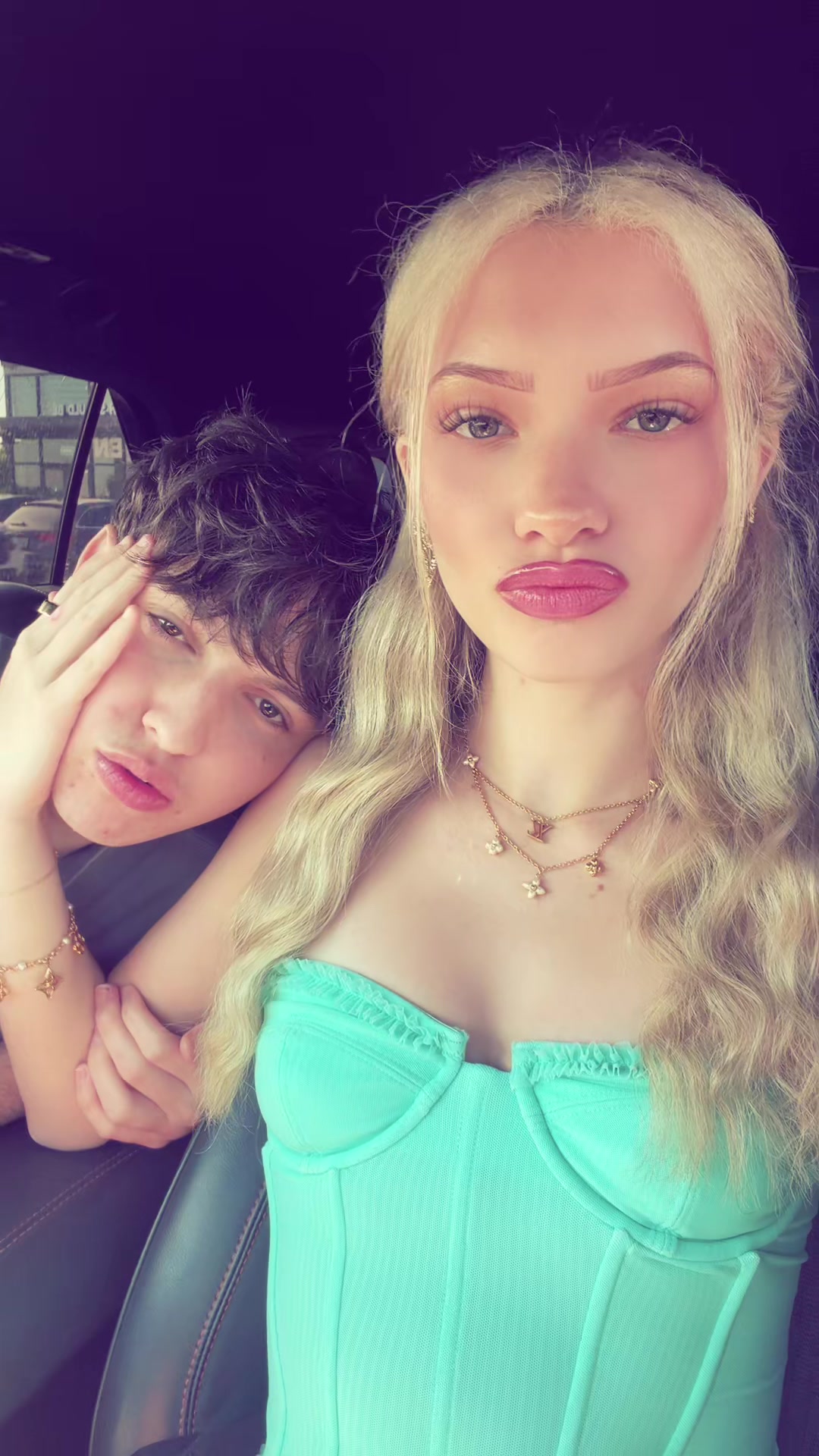 @lillyonna