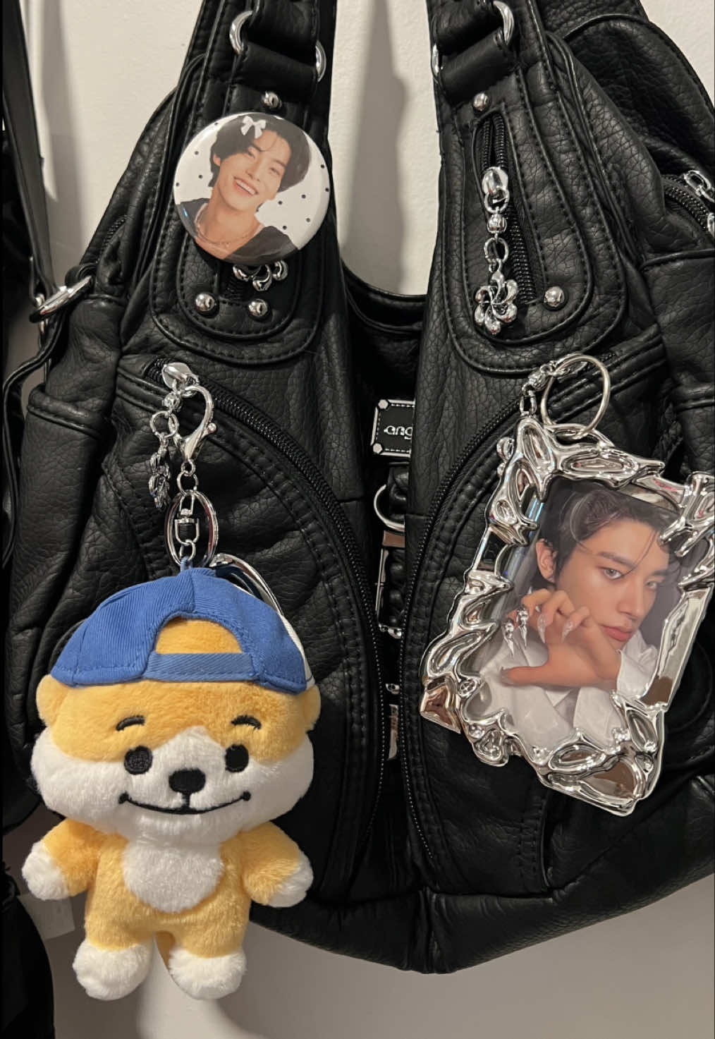 @โหเฟ ๐ฆ๐๐ซ๐ข๐ฅ๐ฒ๐ง ๐๐หโ