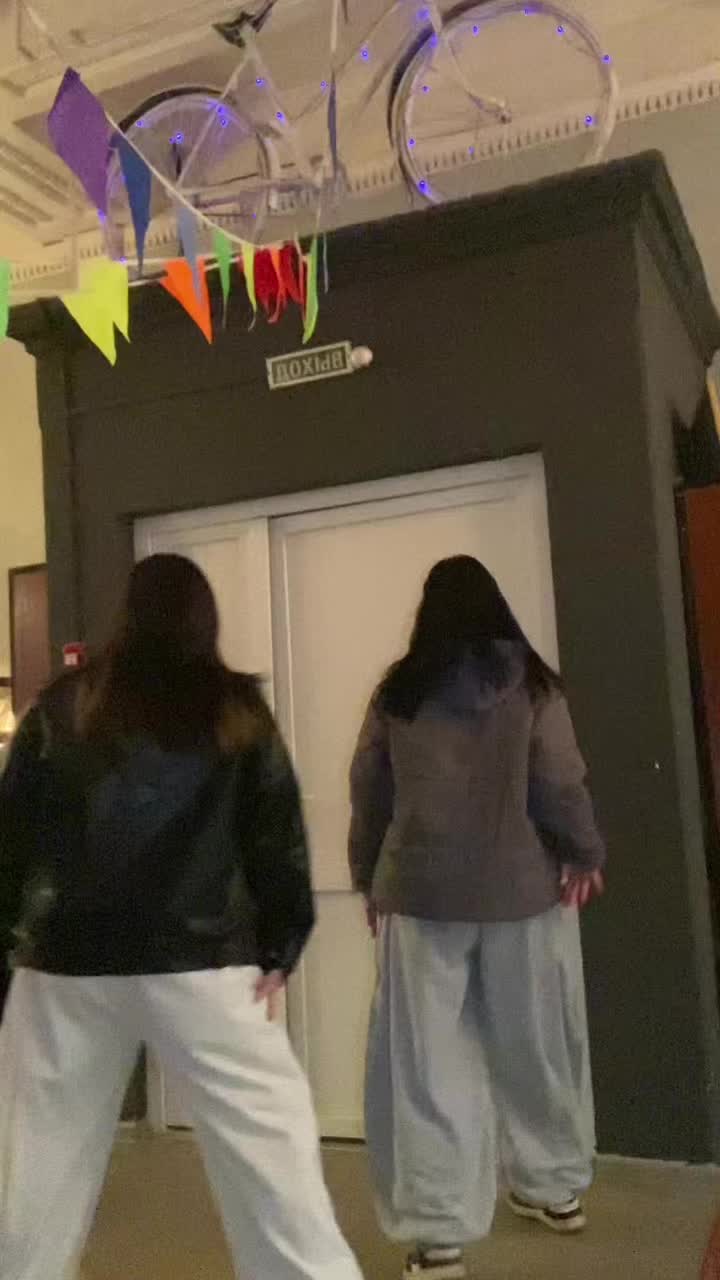 @BLUEVIOLET