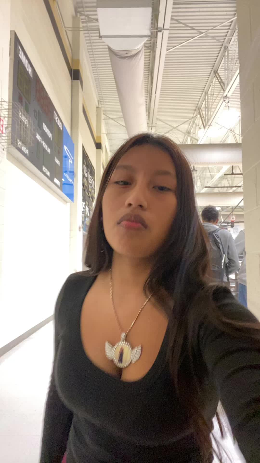 @3lena