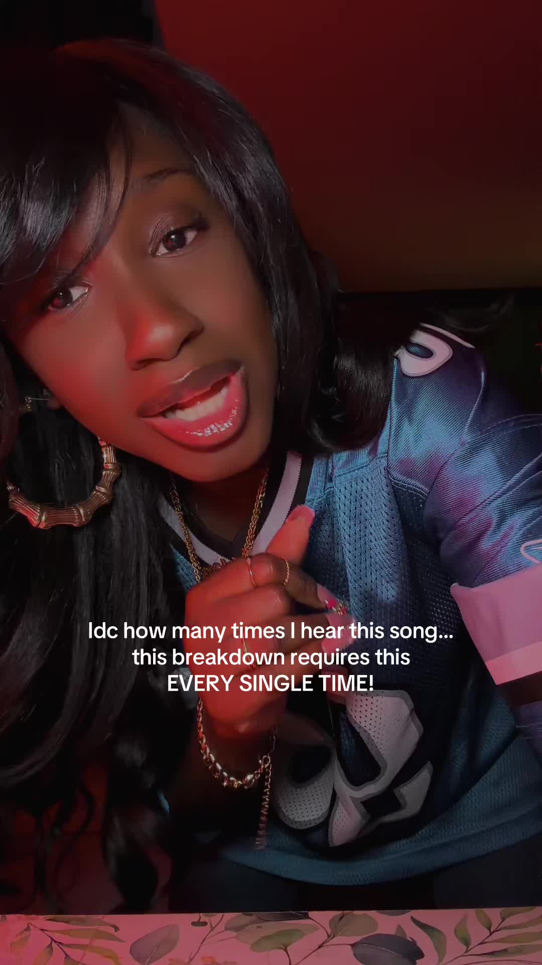 @Tee