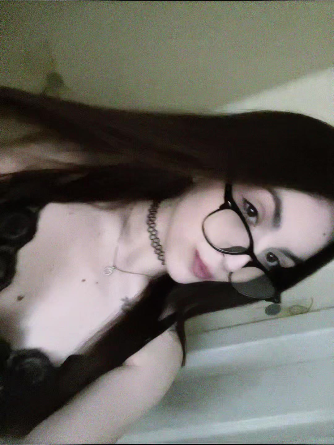 @вика